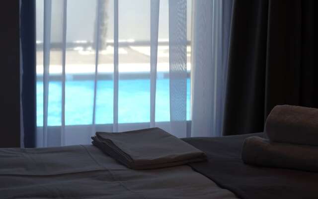 Valmar Hotel