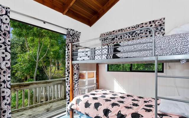 Riverview Retreat - Cooks Beach Holiday Home