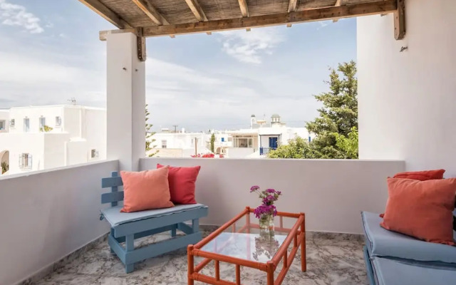 Menta II in Naousa With Free Parking Paros