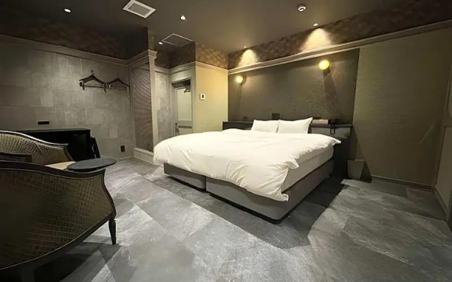 Hotel Noir Blanc – Guest Rooms – Shizuoka