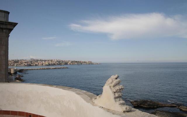 Maestranza Holiday