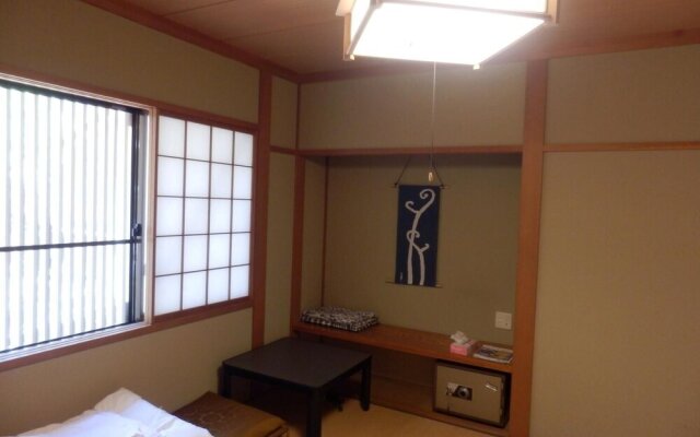 Yuwaku Guesthouse - Hostel