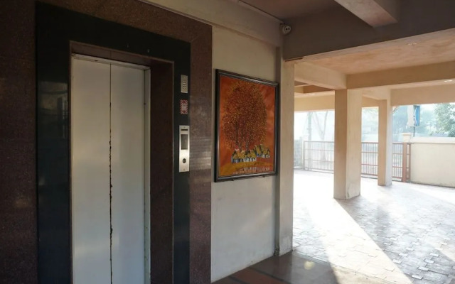 OYO 26151 House Khas Pranaam Apartment