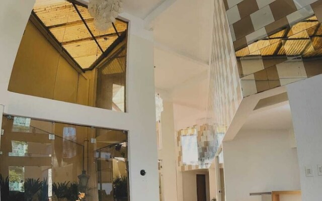 Binder Hotel Mogi Guacu