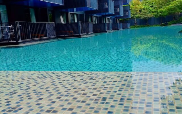 Patong Beach Luxury Condo