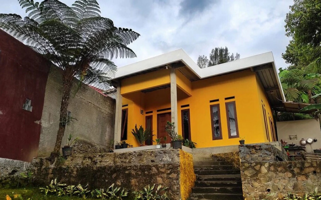 Villa Atalarik By Ruang Nyaman — hotel in Gunungsari