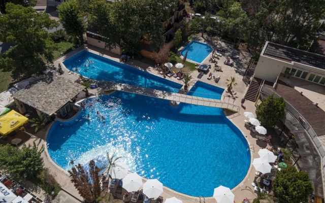 Grand Hotel Nirvana - Sunny Beach