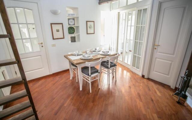 Magenta Luxury Cappellari 41