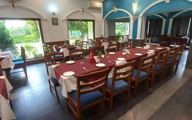 Hotel Badami Court