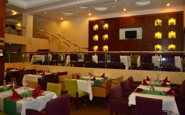 Regency Plaza Aqua Park & SPA