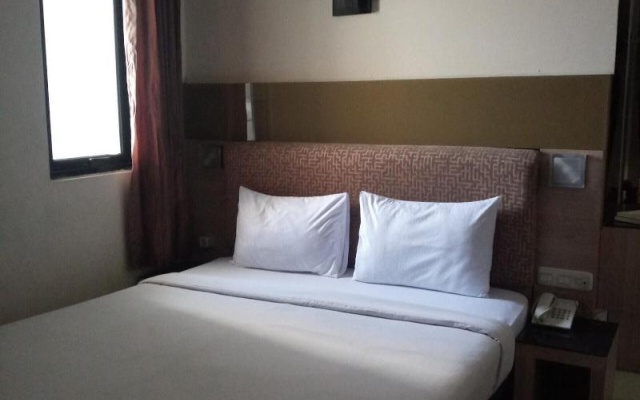 Ams Penthouse – Guest Rooms – Jakarta