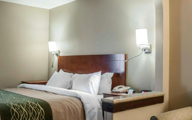 Quality Inn & Suites near St. Louis and I-255