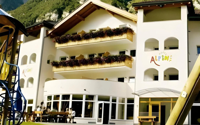 Hotel Alpin