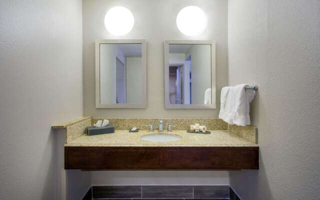 La Quinta Inn & Suites by Wyndham Roanoke Salem