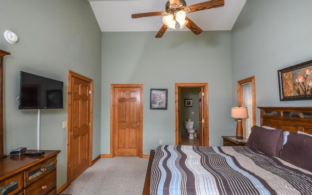 Mountain Top Lodge 4 Bedroom House