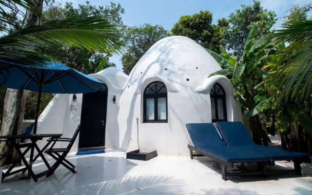 Moonlight Resort