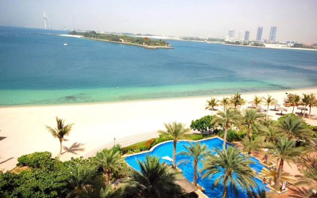 Shoreline #4 Jash Falqua