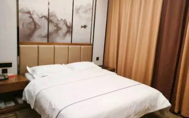 Mehood Ezzi Hotel(Yining)