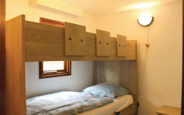 Awesome Home in Lanaken With 2 Bedrooms, Wifi and Outdoor Swimming Pool - фото 2