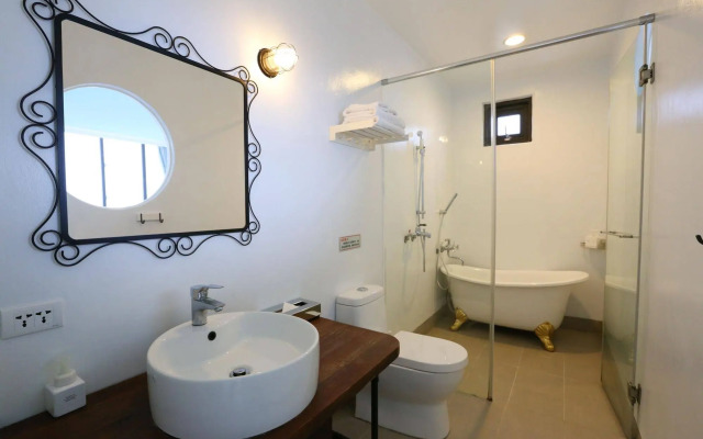 Whilom SeaShoreHotel