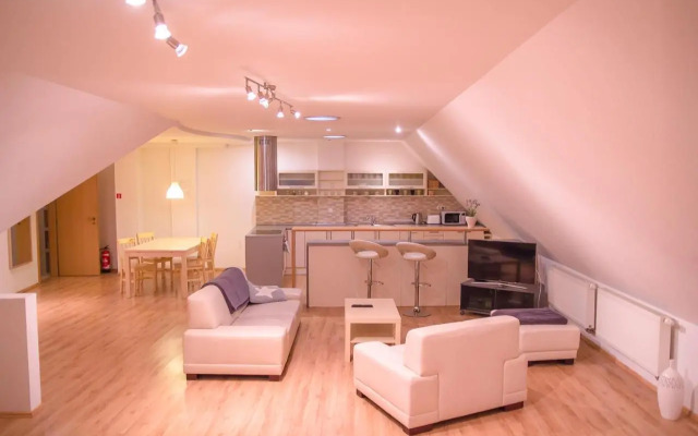 Old Town Apartment