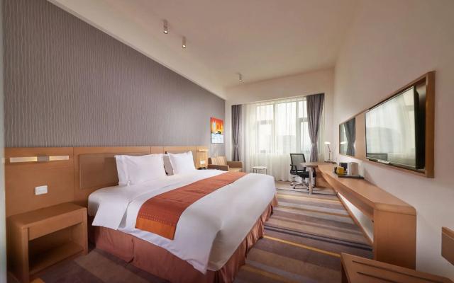 Holiday Inn Express Chengdu Huanhuaxi by IHG
