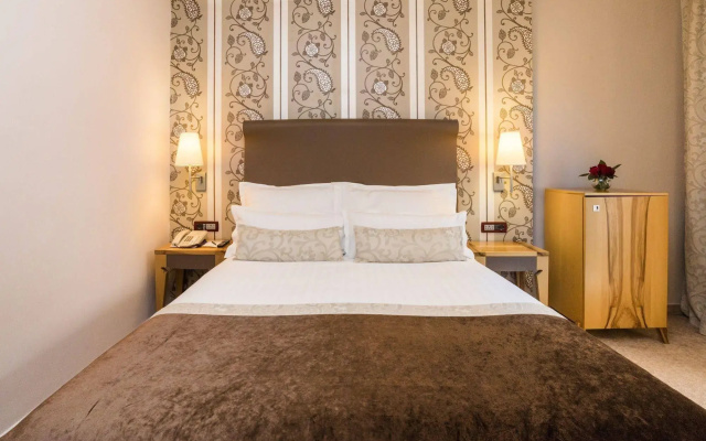 Hotel Pelegrin Plava Laguna