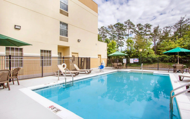 Comfort Inn Birmingham - Irondale