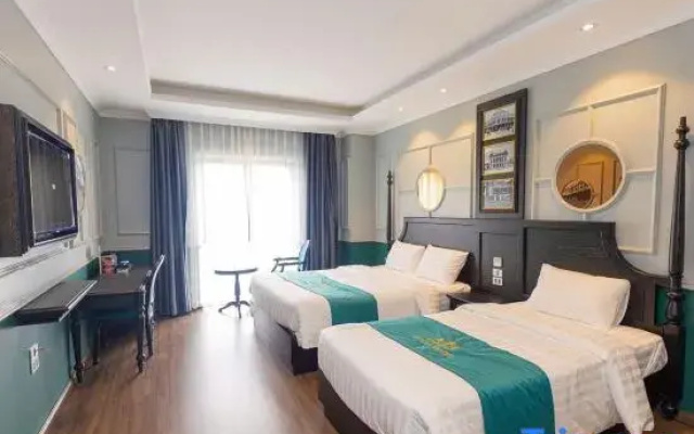 Royal Hotel 2 Mong Cai