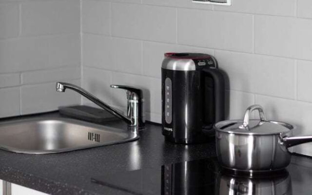 Elegant & Homely Apartment By Renters