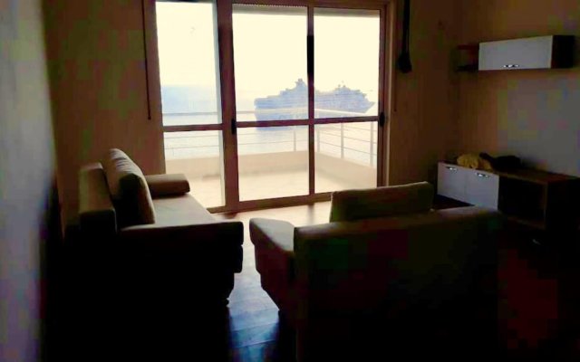 Apartment With one Bedroom in Sarandë, With Wonderful sea View and Terrace - 10 m From the Beach