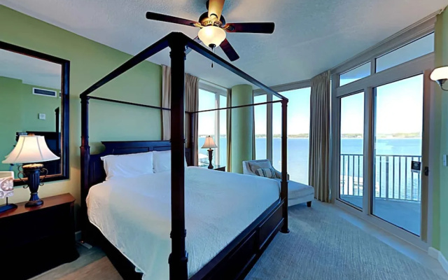 Lagoon Tower #402