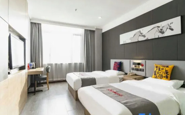 Junyi Hotel (Tianjin Binhai International Airport  Huaming Branch)