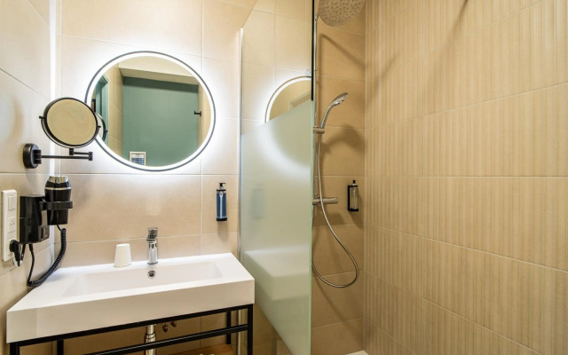 Kyriad Limoges - Ester