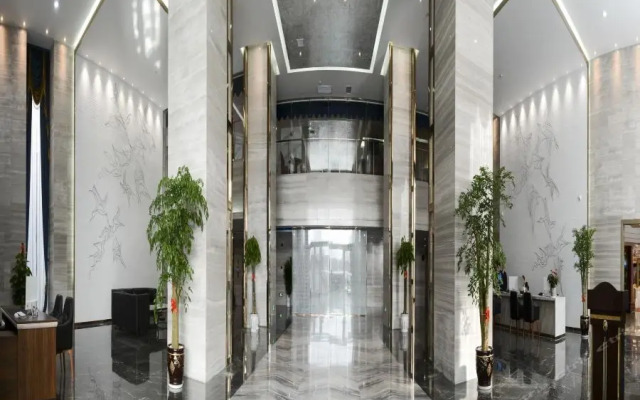 Vienna International Hotel (Guangdong Fenggang Bus Station)