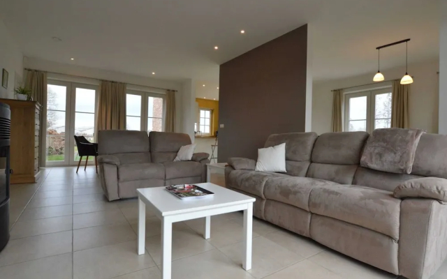 Soothing Holiday Home With Recreation Room - фото 3