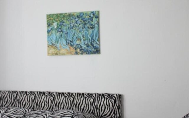 Zebra Hotel