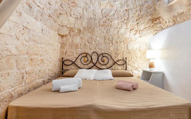 Trullo Delle Ginestre Private Pool