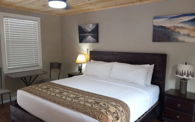 The Carter Lodge On The River