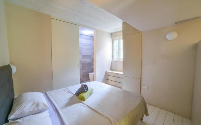 AF - Large 2BR apartment