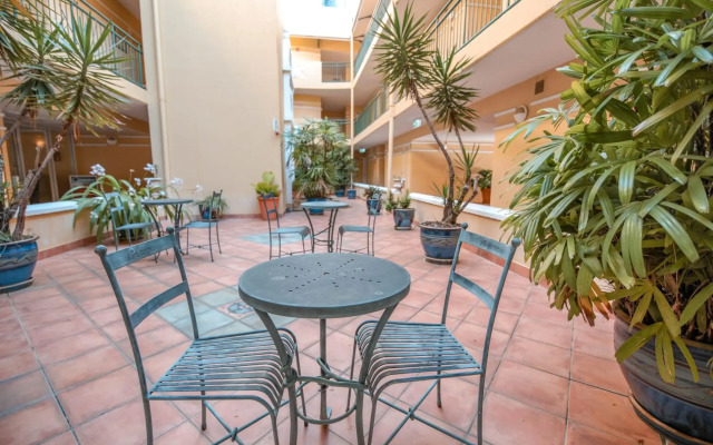 Il Palazzo Boutique Apartments