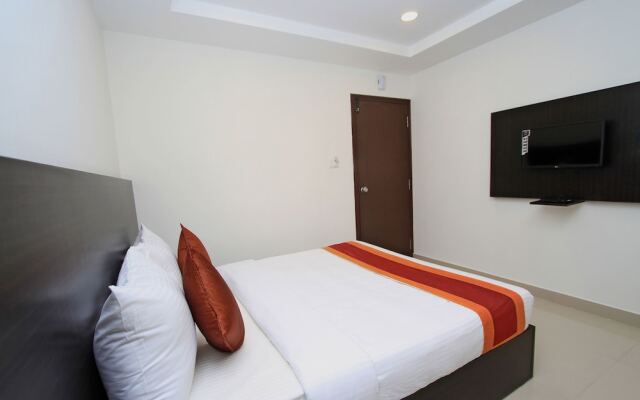OYO 4733 Champion Residency