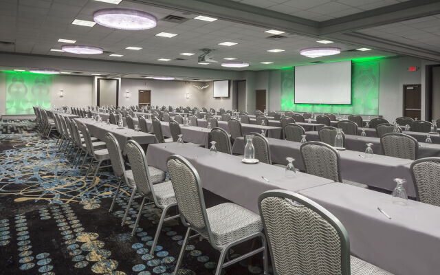 Holiday Inn Coralville Iowa City by IHG