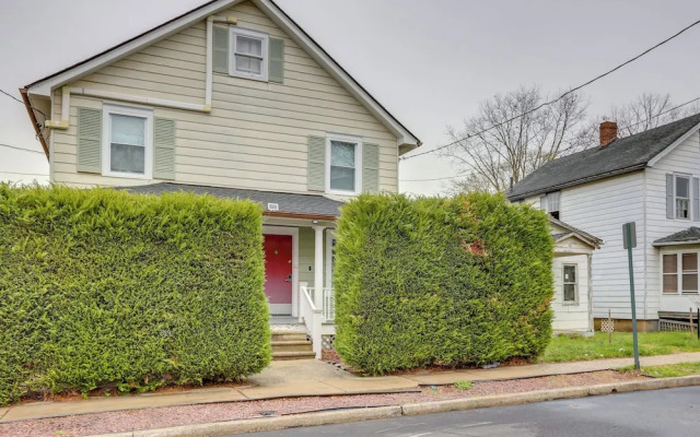 Walkable Dtwn Townhome Near Campus & Palmer Square