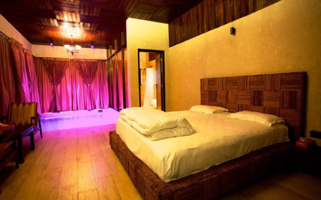 Kino Lakeside Chalet