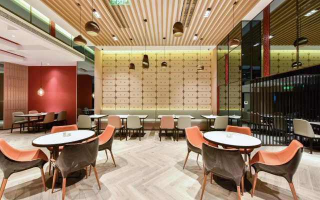 Atour Hotel（Beijing International Trade Red Scarf Bridge）