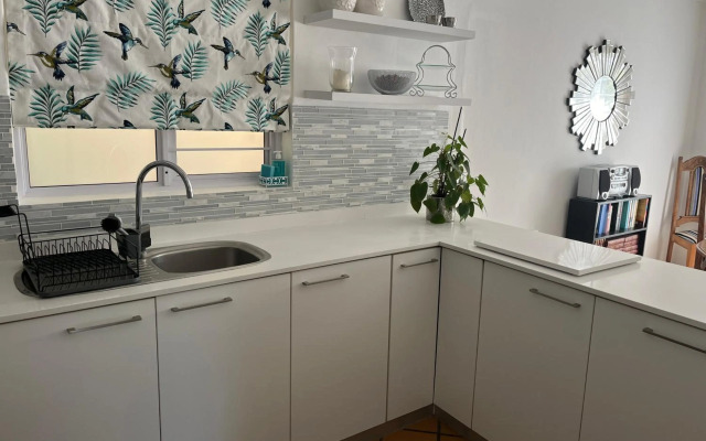 On Broadwalk Cottage