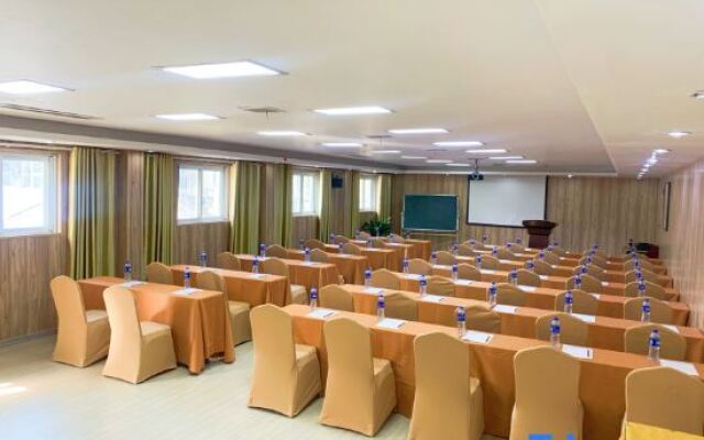 GreenTree Inn Xuancheng South Zhuangyuan Road Express Hotel