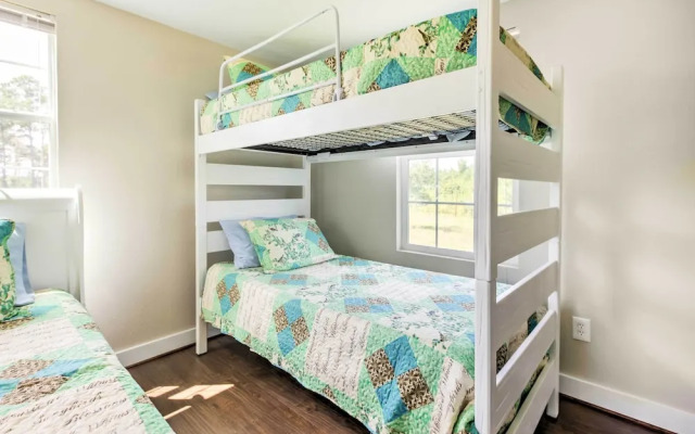 Tranquil Plantersville Cabin: Farm Animals On-site