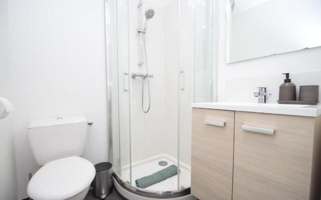 Appartement cosy 2 pers vue mer balcon hyper centre Dinard